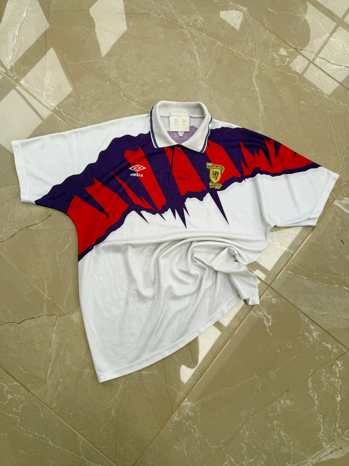 Scotland 1991/93 Umbro Away Shirt - L