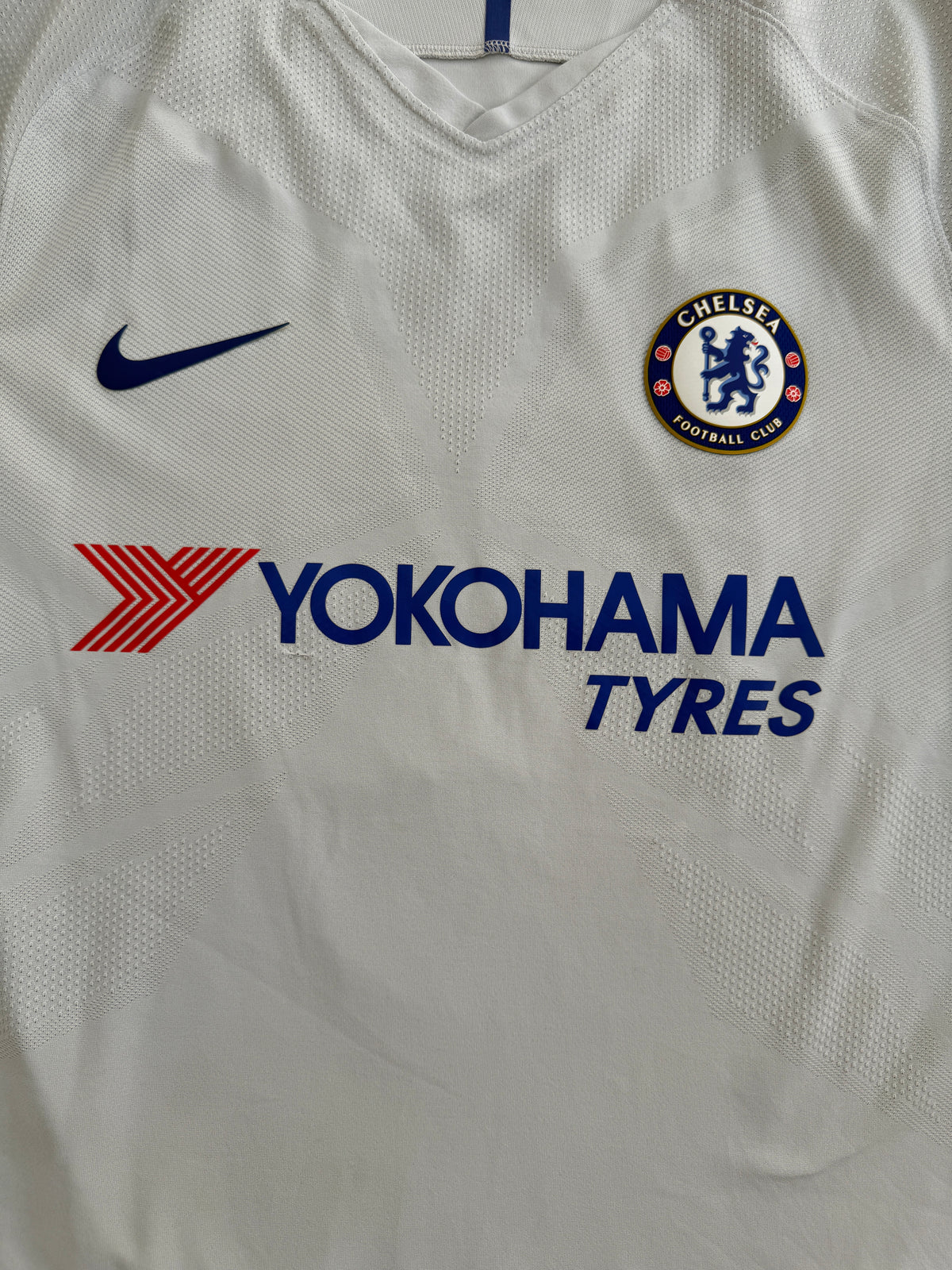 Chelsea 2017/18 Nike 'Player Fit' Away Shirt - M (Morata #9)