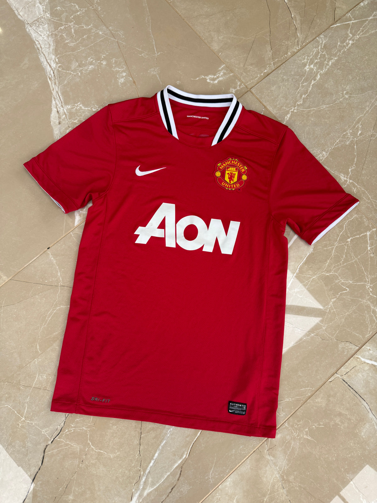 Manchester United 2011/12 Nike Home Shirt - S