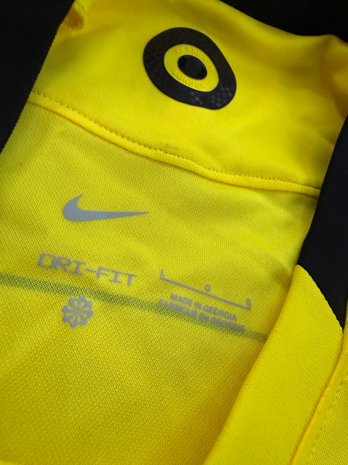 Chelsea 2021/22 Nike Away Shirt - L