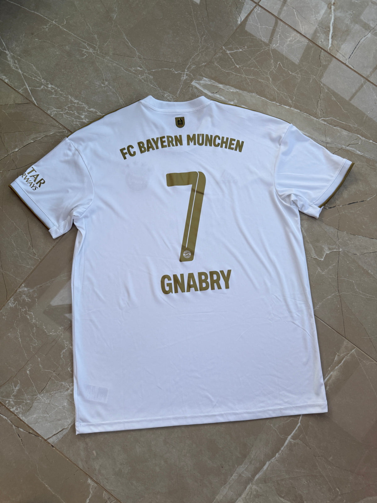 Bayern Munich 2022/23 Adidas Away Shirt - XL (Gnabry #7)