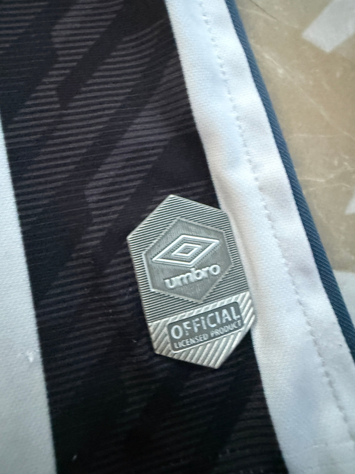 Santos 2020/21 Umbro Home Shirt - M