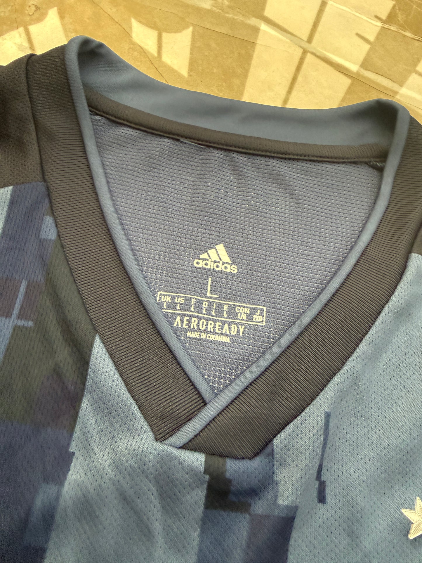 LA Galaxy 2019/20 Adidas Away Shirt (L)