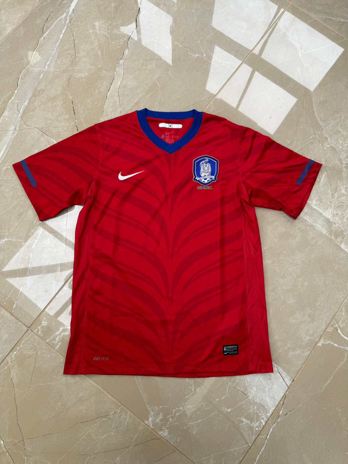 South Korea 2010/11 Nike Home Shirt - M