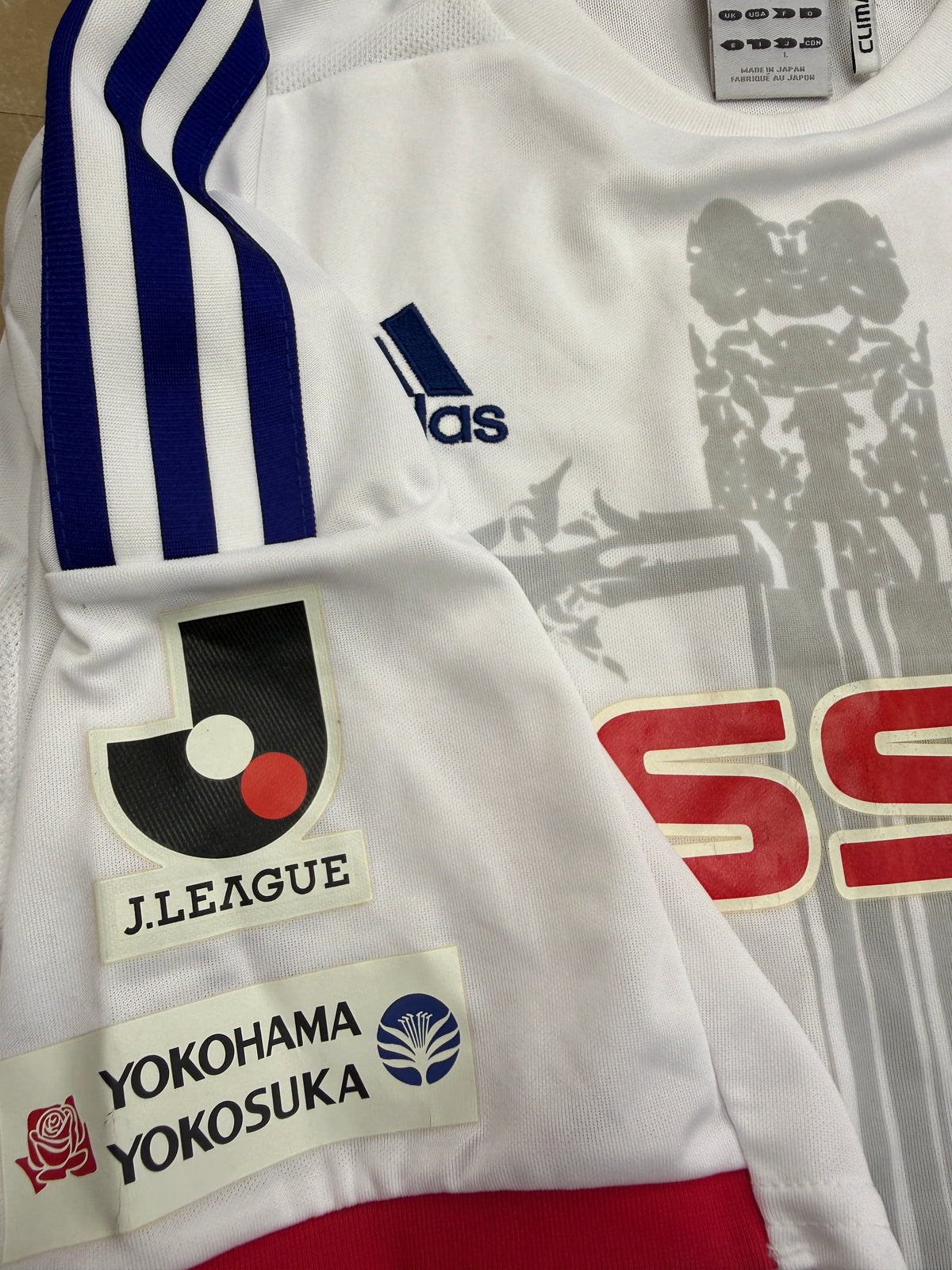 Yokohama Marinos 2012 Adidas Away Shirt - L