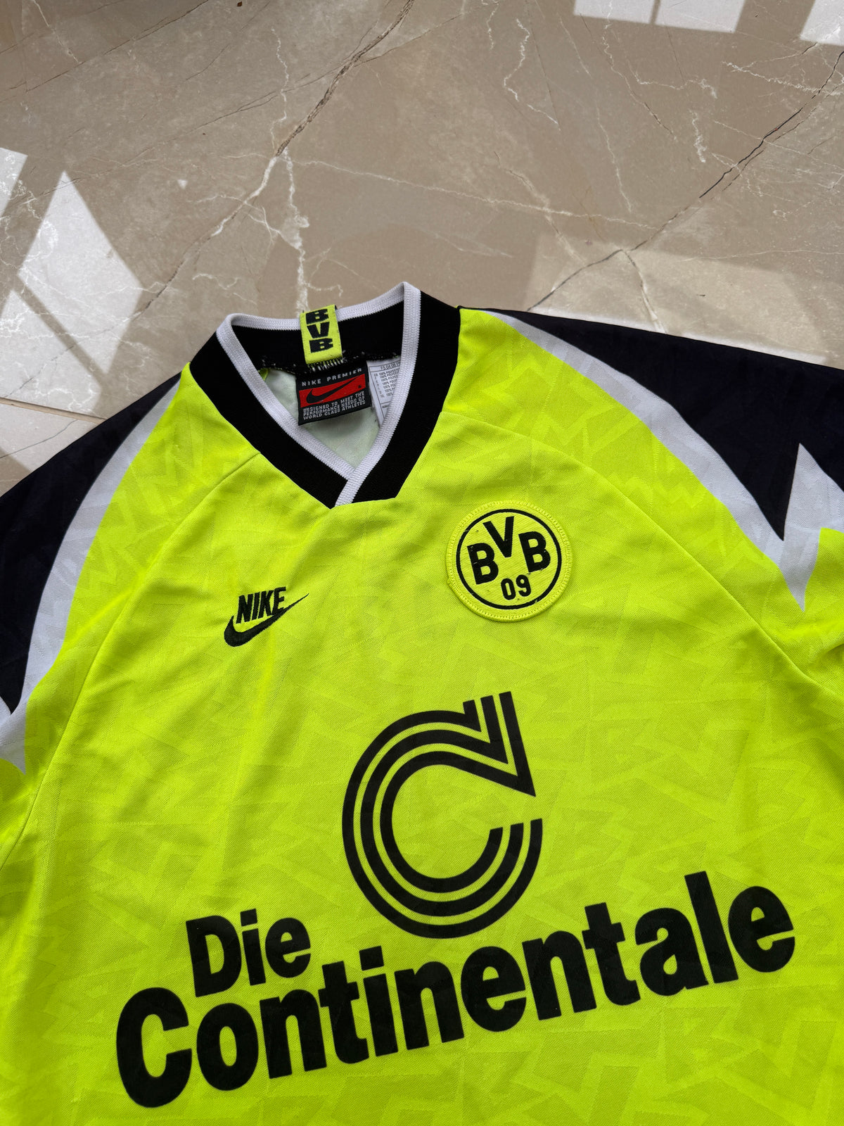 Borussia Dortmund 1995/96 Nike Home Shirt - S