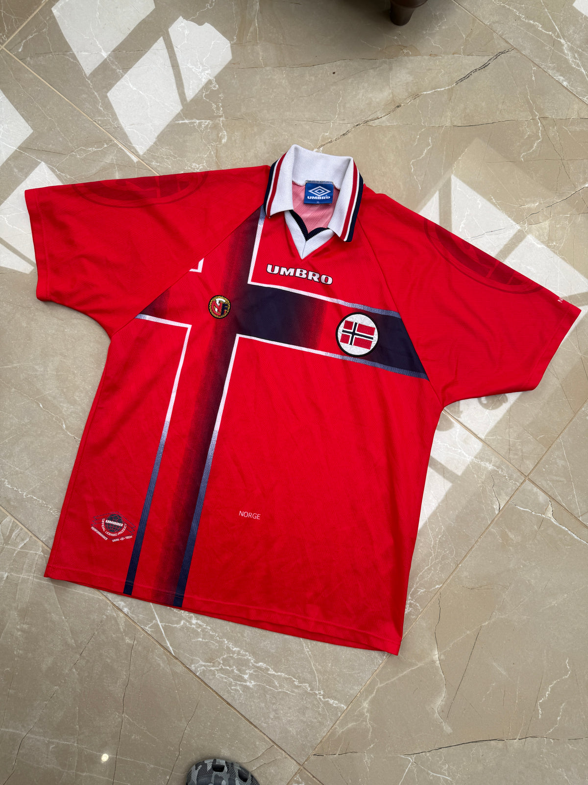 Norway 1997/98 Umbro Home Shirt - XL