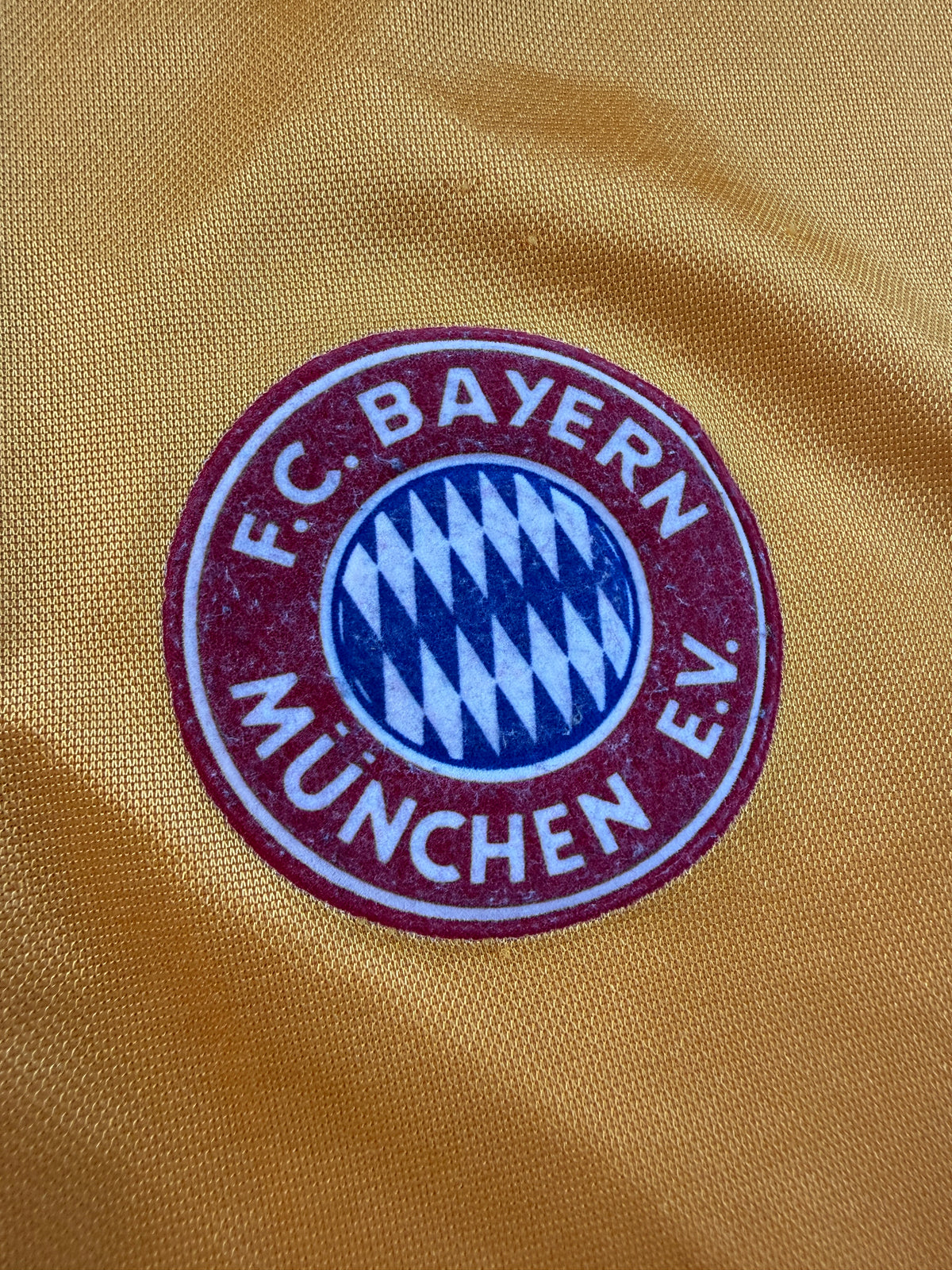 Bayern Munich 1993/95 Adidas Away Shirt - S (Klinsmann #18)