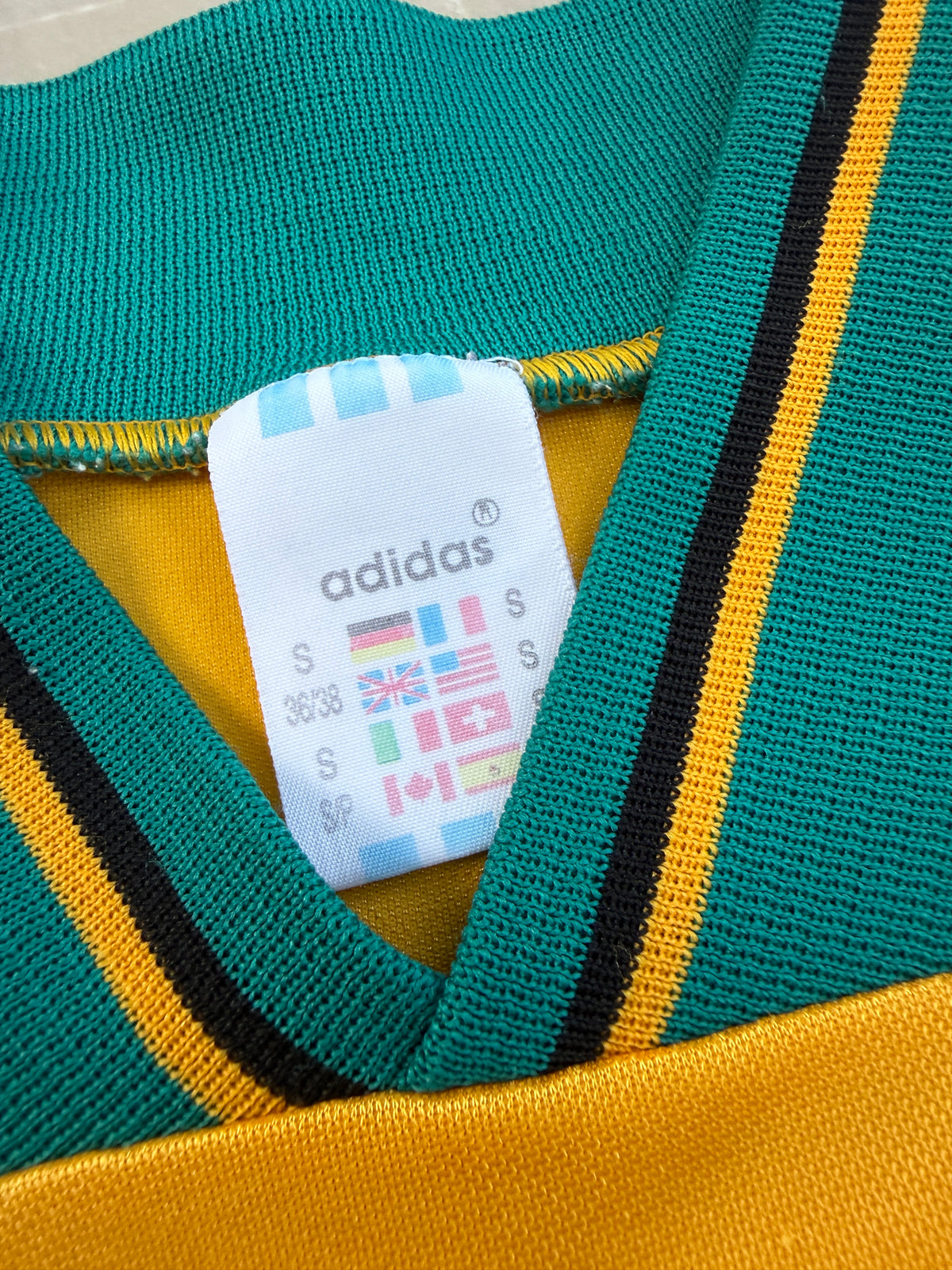 Bayern Munich 1993/95 Adidas Away Shirt - S (Klinsmann #18)