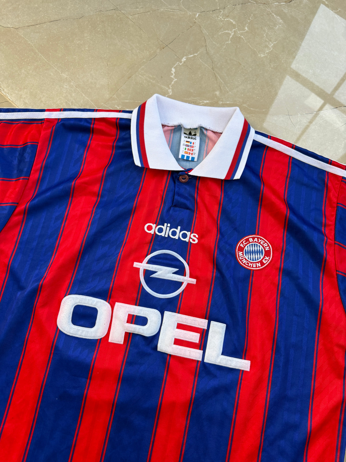 Bayern Munich 1995/96 Adidas Home Shirt - L (Klinsmann #18)