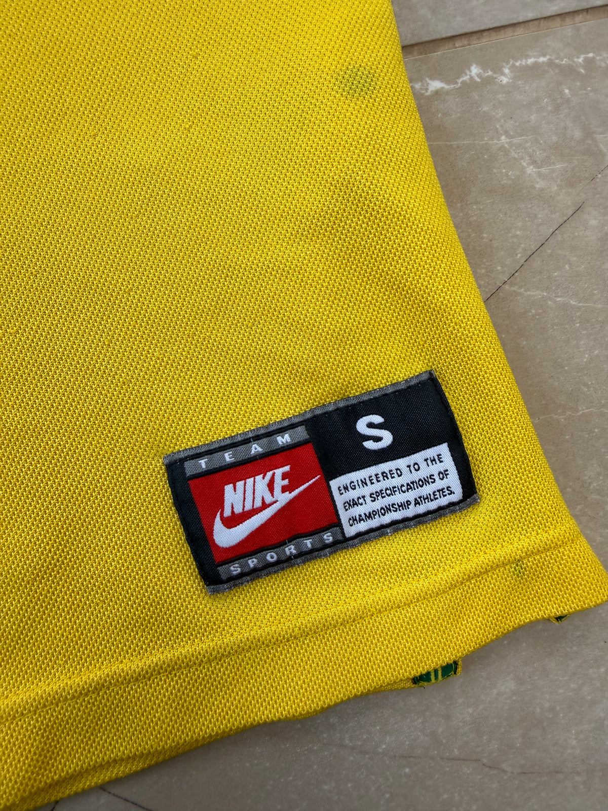 Brazil 1998/00 Nike Home Shirt - S (Ronaldo #9)