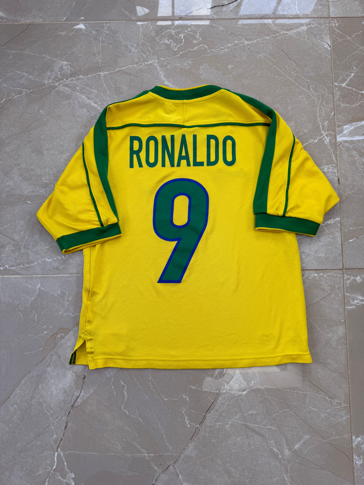Brazil 1998/00 Nike Home Shirt - S (Ronaldo #9)