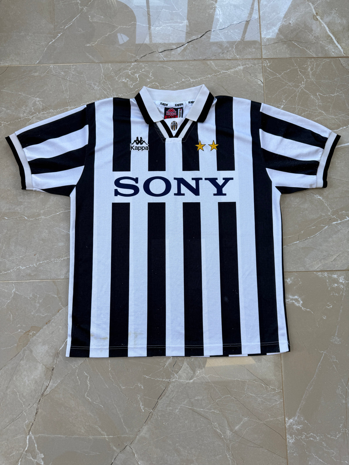 Juventus 1995/97 Kappa Home Shirt - L